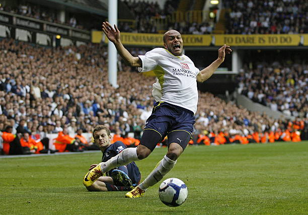 伯恩利VS 伯恩利VS